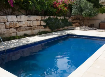 Rénovation de piscines chez un client d'Aideau Piscine & Spa.