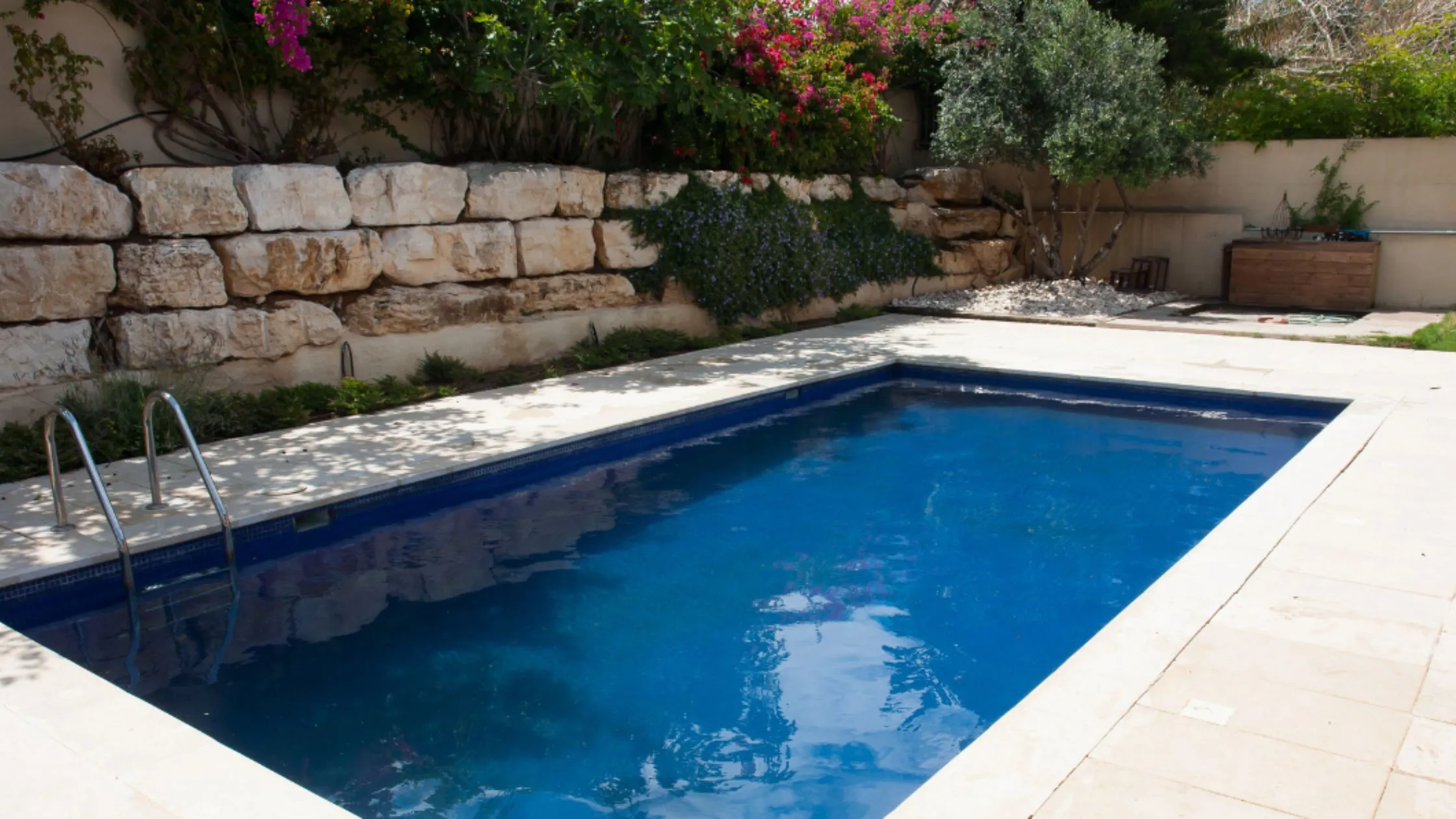 Rénovation de piscines chez un client d'Aideau Piscine & Spa.